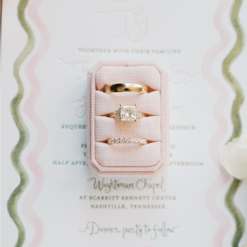 Light pink linen 3 slot ring holder for wedding